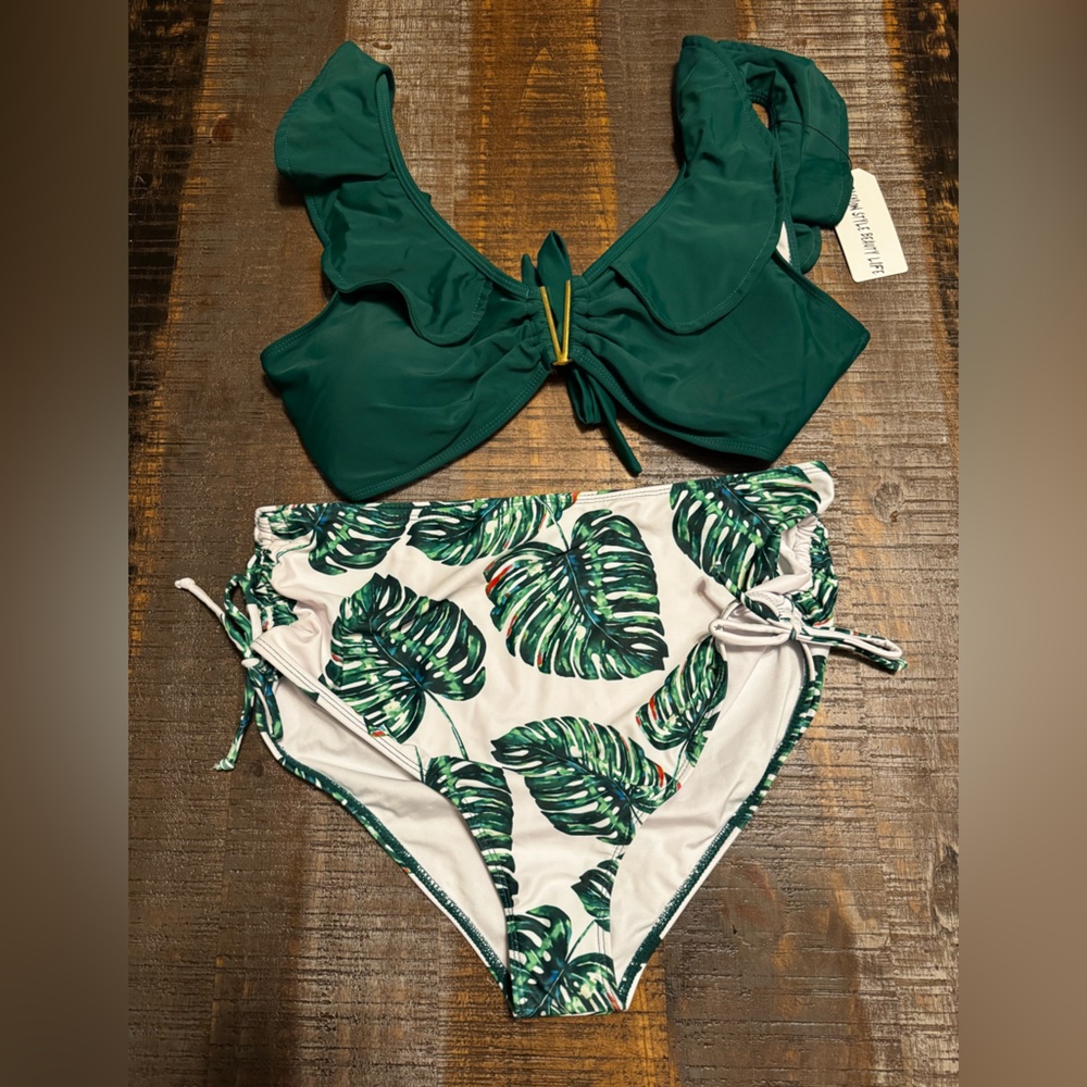 👙NWT Women’s Ruffled High Waisted Swimsuit Bikini Bathing Suit Green White